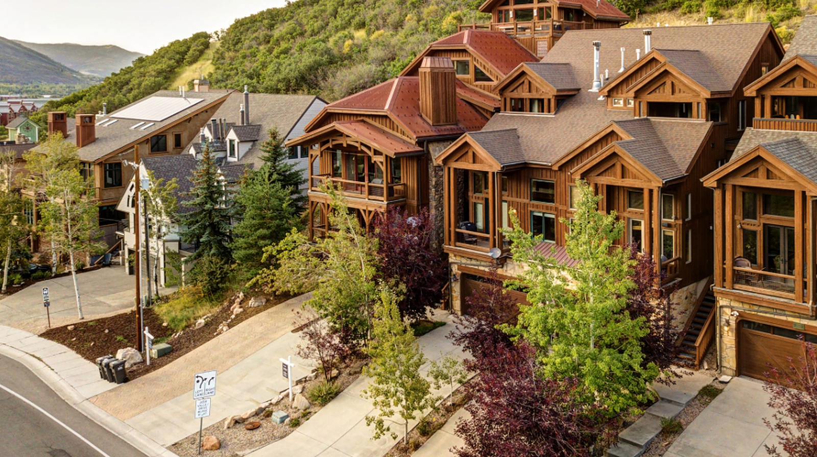 Valley House - Image 14